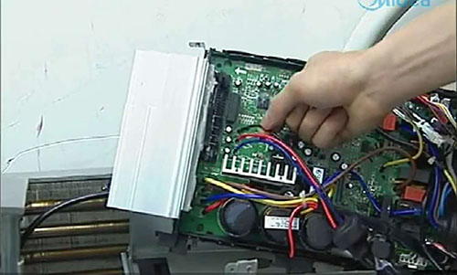 江城美的空调电话是多少